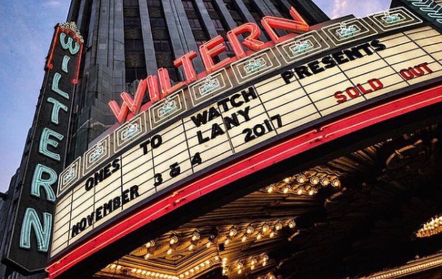 Last night was an absolute dream. LA- lets do it again TONIGHT! Round two. SOLD OUT. 
Photo from Instagram: @thewiltern