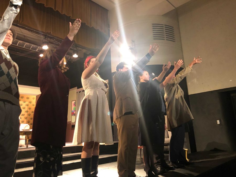 Actors from left to right. Freshman Henry Oaks, junior Ashlynn Vaglica, junior Talia Walsh, senior Louis Santia, senior Bridget Boland, freshman Ryan Palmisano, and senior Max Quintal give there thanks to audience and crew at the end of the show on Wed. November seventh. Photo By: Sarah Clench 