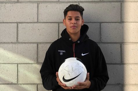 Varsity boys soccer brings fresh faces to the field