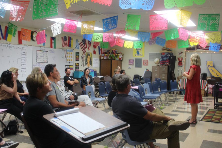 The amount of parents in attendance varied from class to class. Some classes had packed classrooms, while others had only one or two parents attending. Photo by: Isabella Fierros
