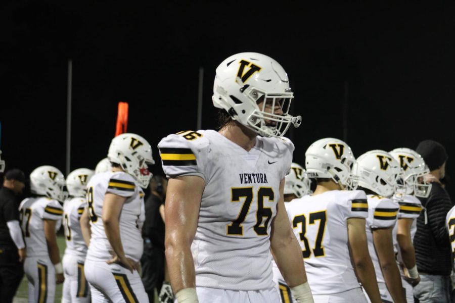 The Ventura High School Varsity Football Team played an away game at 7 p.m. Oct. 7 against their cross-town rival, Buena High School. Photo by: Ella Duncan
